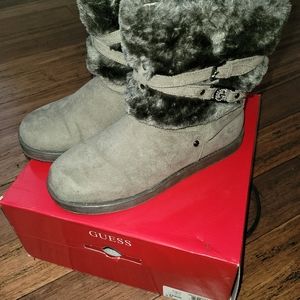 Guess boots
